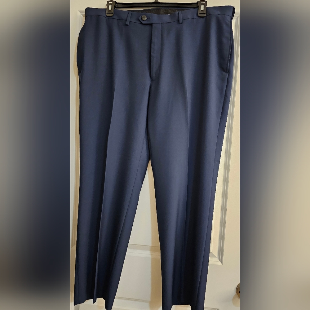 Haggar Navy men's dress slacks 42" x 30"